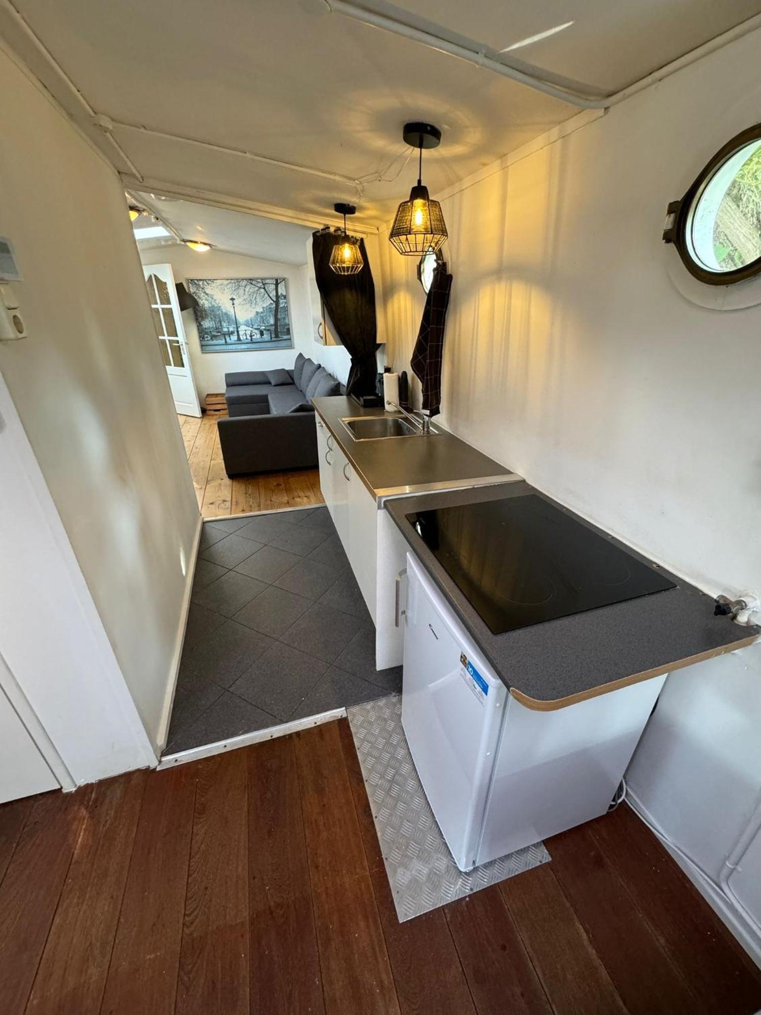 Prague On Boat, Privat Pier, Free Parking Hotel Exterior foto
